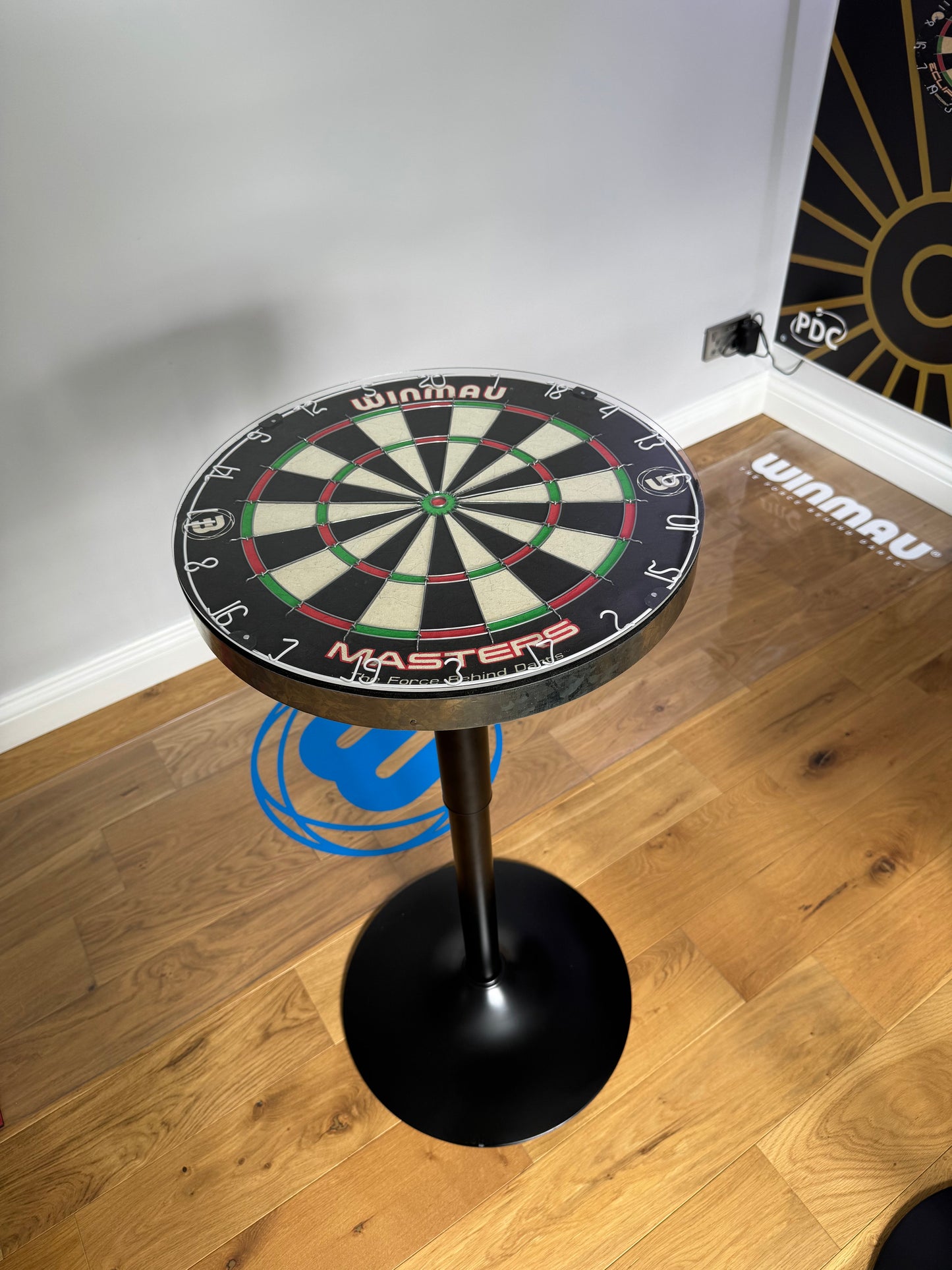 Dartboard Bar Table - Winmau - Adjustable - Oche Table